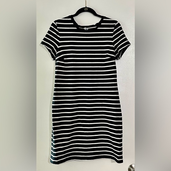 Old Navy Black and White Striped Tee Shirt Dress Size Large - Picture 2 of 12